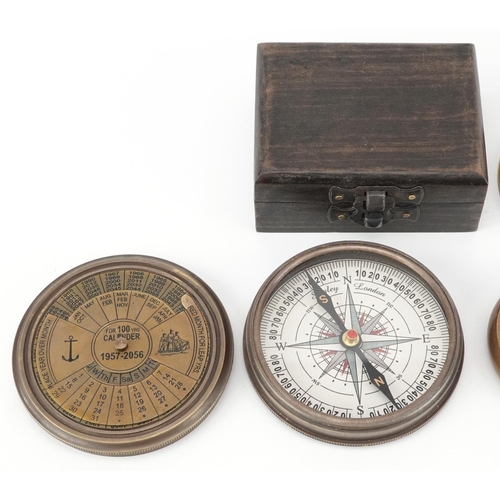 1281 - Naval interest scientific instruments including World War I style compass and sextant, the largest 8... 