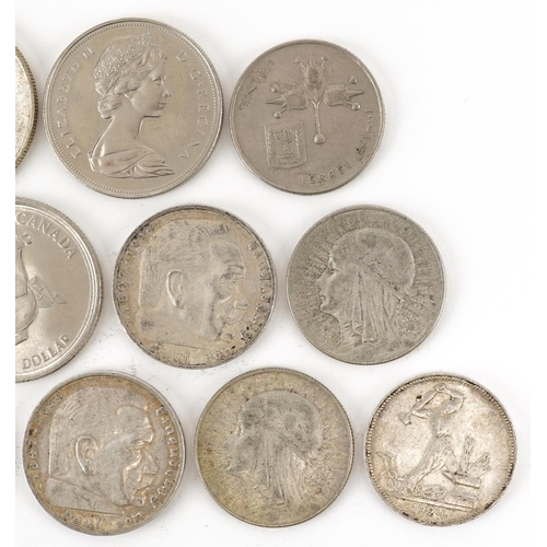 2115 - European coinage, some silver, including five reichs and one Dutch guilder, total 134g