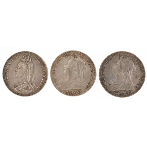 2084 - Three Victorian silver crowns comprising dates 1889, 1895 and 1897, 84g