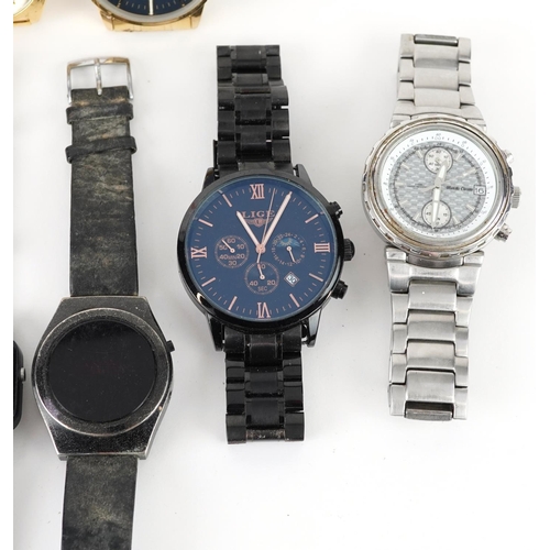 2780 - Ten vintage and later gentlemen's wristwatches, some chronographs, including Accurist, Seiko, Ronos ... 