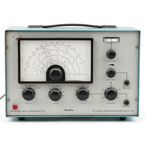 1459 - Vintage Taylor RF signal generator model 68A/M.MK2