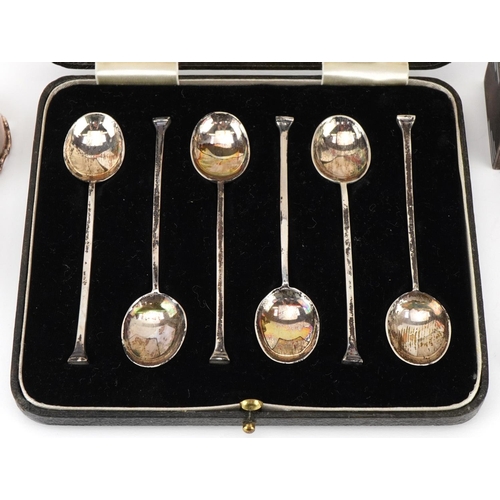 508 - George V and later silver including set of six coffee bean spoons with fitted case, floral engraved ... 