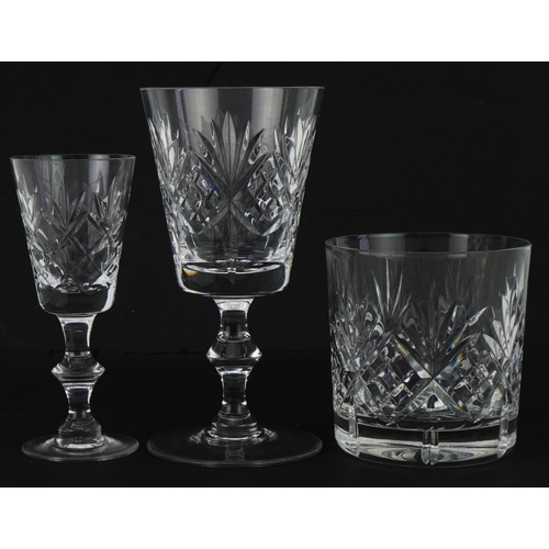 1189 - Edinburgh Crystal glassware boxed sets including set of six tumblers and set of six sherry glasses a... 