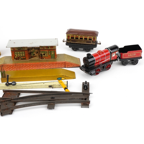 1537 - Hornby O gauge tinplate model railway including 3435 locomotive with tender and Pullman carriage