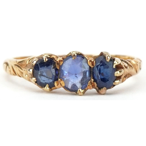 2333 - Antique unmarked gold blue spinel three stone ring with floral shoulders, tests as 15ct gold, size H... 