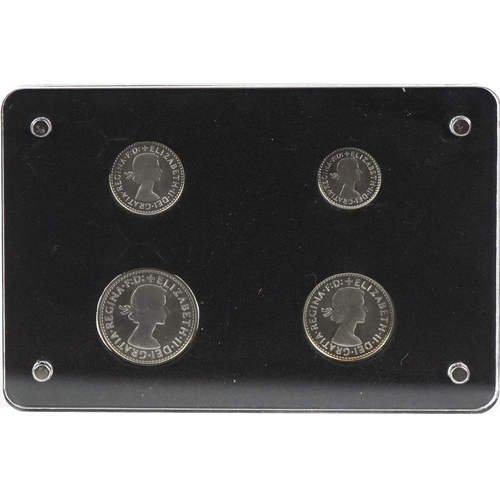 644A - Elizabeth II 2000 maundy coin set housed in a Perspex case with box and certificate by The London Mi... 