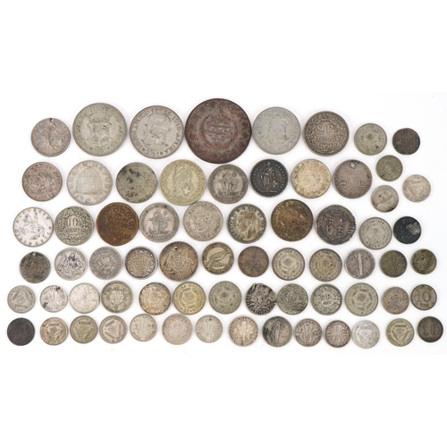 661 - 19th century and later world coinage, some silver, including 1944 two franc and Australian 1943 shil... 