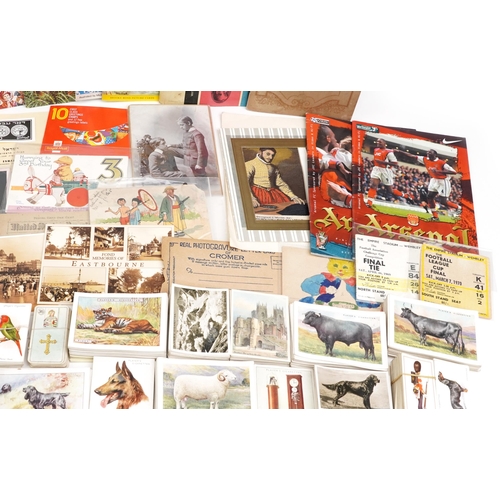 681 - Early 20th century and later ephemera including cigarette cards, some arranged in albums and Ofer Fe... 