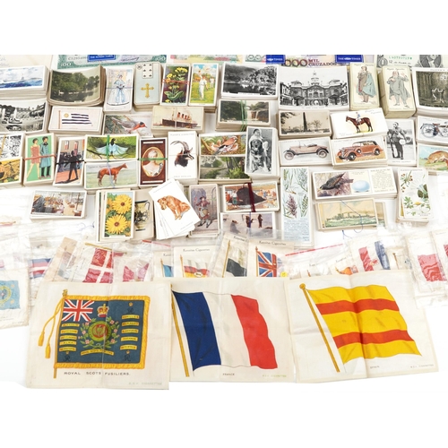 681 - Early 20th century and later ephemera including cigarette cards, some arranged in albums and Ofer Fe... 