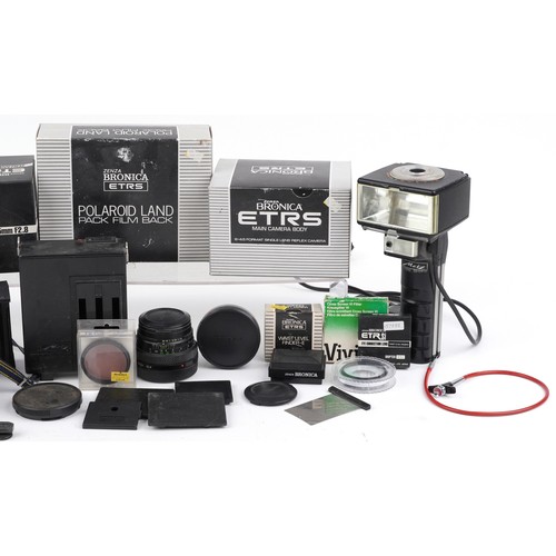 759 - Zenza Bronica ETRS camera with accessories including Metz Mecablitz 60 CT-4, some with boxes