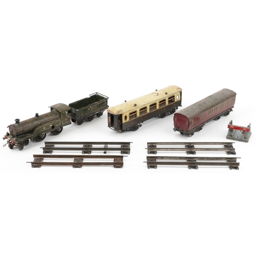 1536 - Hornby O gauge tinplate model railway including Great Western locomotive with 2711 tender and two ca... 