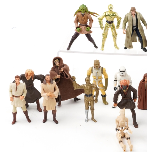 1546 - Vintage and later Star Wars action figures including R2D2, Darth Vader and C3PO