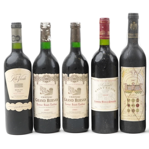 1208 - Twelve bottles of red wine including 2003 Chateau de Jau, 2005 Chateau Gillet Bordeaux and 2005 Chat... 