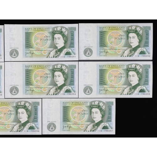 565 - Eight Elizabeth II Bank of England one pound notes with consecutive serial numbers, Chief Cashier J ... 