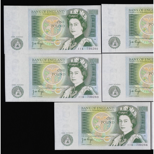 565 - Eight Elizabeth II Bank of England one pound notes with consecutive serial numbers, Chief Cashier J ... 