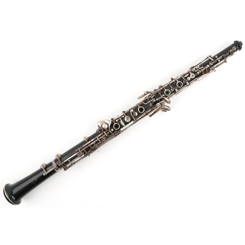 1231 - French cased clarinet, A Robert Paris, 14 Rue de Hauteville