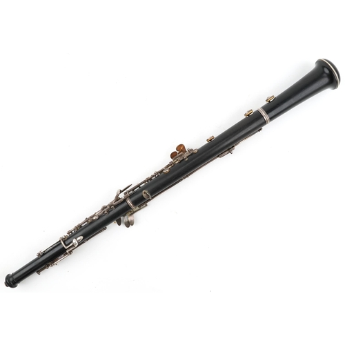 1231 - French cased clarinet, A Robert Paris, 14 Rue de Hauteville