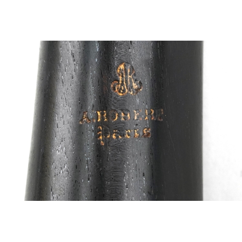 1231 - French cased clarinet, A Robert Paris, 14 Rue de Hauteville