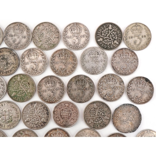 624 - Assorted silver threepenny pieces