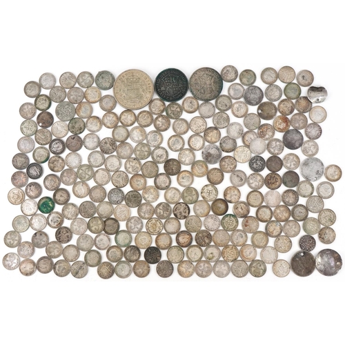 621 - Assorted silver threepenny pieces and coinage including crown and half crowns