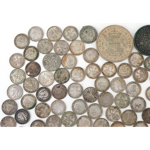 621 - Assorted silver threepenny pieces and coinage including crown and half crowns