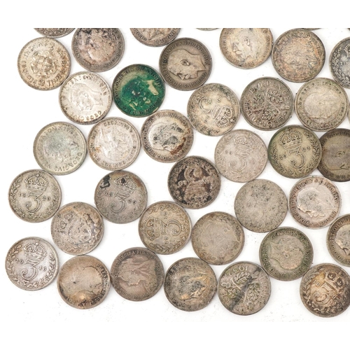 621 - Assorted silver threepenny pieces and coinage including crown and half crowns