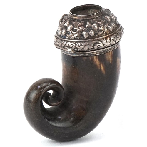 35 - Victorian Scottish horn and unmarked silver snuff mull, 10cm high