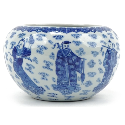 Chinese blue and white porcelain jardinière hand painted with elders, character mark to the base, 24cm in diameter