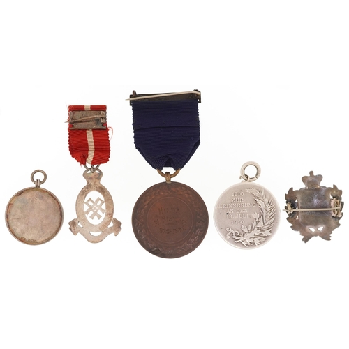 693 - Boxed silver poultry medal and other medals and badges including a St Marylebone infirmary for Hilda... 