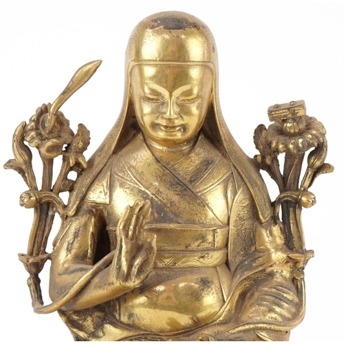 186 - Chino Tibetan gilt bronze Buddha, 24cm high