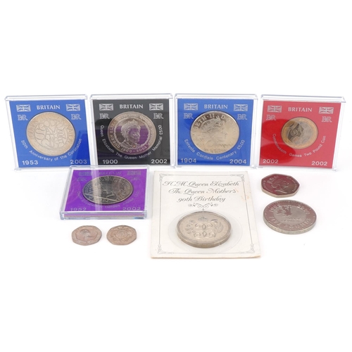 640 - Commemorative coins including Queen Elizabeth, The Queen Mother 90th Birthday, twenty pence pieces, ... 