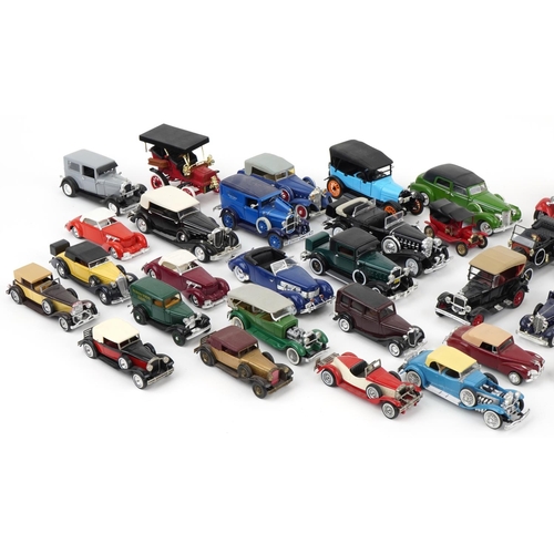 1671 - Collection of vintage and later diecast vehicles including Matchbox Models of Yesteryear, Solido and... 