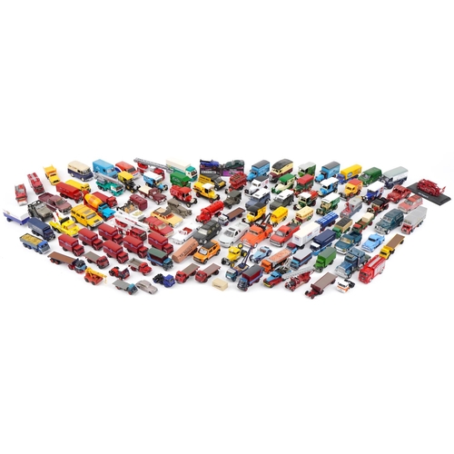 1645A - Large collection of vintage and later collector's vehicles, predominantly diecast, including Burago,... 