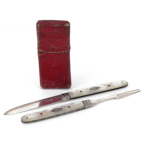 42 - Georgian mother of pearl flanked silver folding fruit knife and fork housed in a fitted case, incomp... 