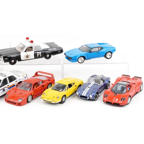 1610 - Ten 1:18 scale diecast vehicles including Maisto McLaren F1, Burago Dodge Viper RT/10 and Hot Wheels... 