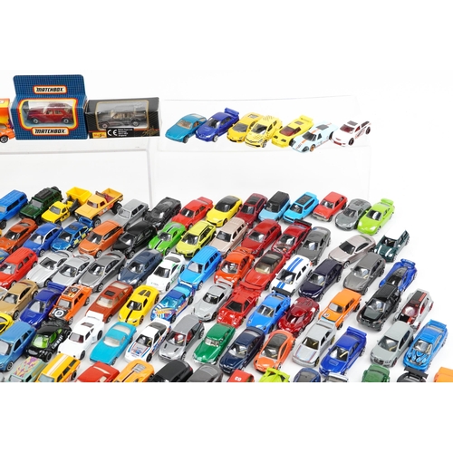 1682 - Vintage and later collector's vehicles, predominantly diecast, including Matchbox, Hot Wheels and Ma... 