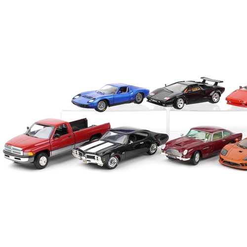 1616 - Ten 1:18 scale diecast vehicles including Maisto, Lamborghini Diablo, Lamborghini Countach and Aston... 