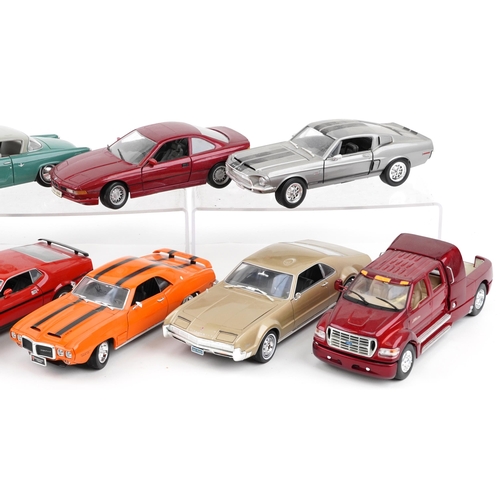 1617 - Ten 1:18 scale diecast vehicles including Maisto 1953 Studebaker Starliner, Road Signature 1971 Buck... 