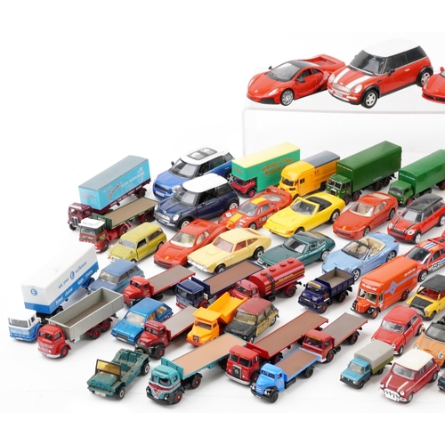 1679 - Large collection of vintage and later collector's vehicles, predominantly diecast, including Burago,... 