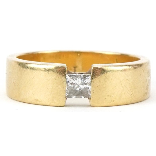 2198 - 18ct gold princess cut diamond ring, the diamond approximately 0.25 carat, size N/O, 8.5g