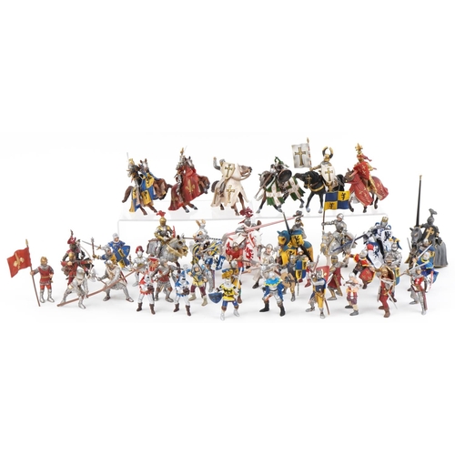 1683 - Collection of Schleich German model jousting knights on horseback, each approximately 20cm in length