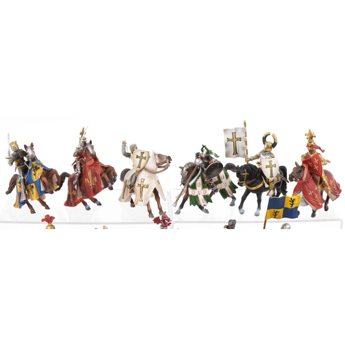 1683 - Collection of Schleich German model jousting knights on horseback, each approximately 20cm in length