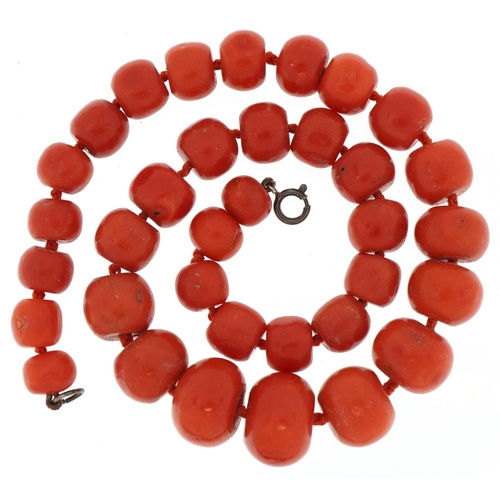 2406 - Graduated pink coral graduated bead necklace, 40cm in length, 77.5g