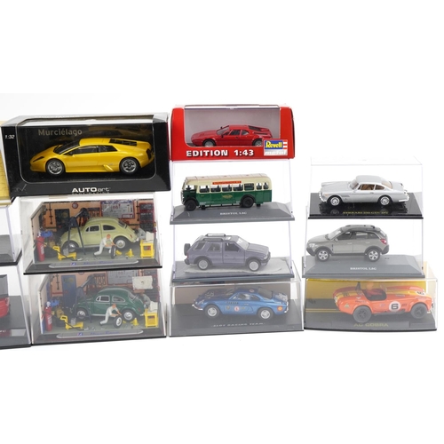 1672 - Collection of diecast vehicles with boxes including Oxford Omnibus, Hot Wheels and Revell