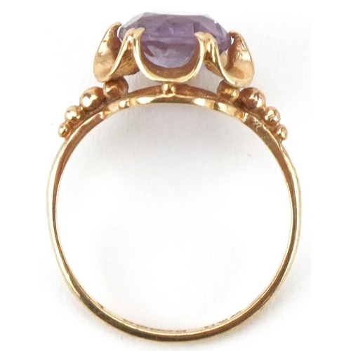 2154 - 9ct gold amethyst solitaire ring, size M, 2.2g