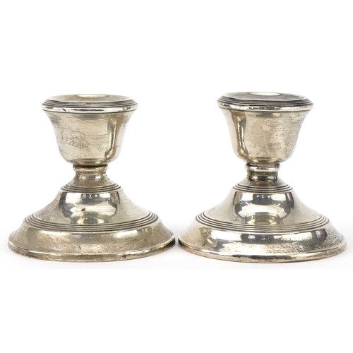 507 - Napper & Davenport, pair of George V circular silver dwarf candlesticks, Birmingham 1924, each 5.5cm... 