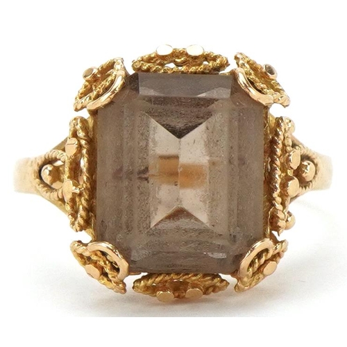 2253 - Unmarked gold smoky quartz ring, tests as 9ct gold, the quartz approximately 12.0mm x 10.0mm x 7.0mm... 