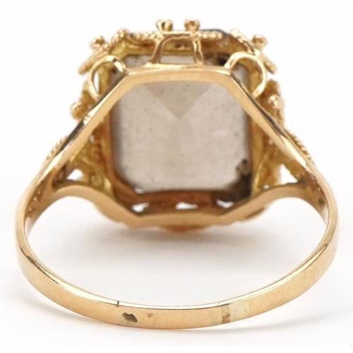 2253 - Unmarked gold smoky quartz ring, tests as 9ct gold, the quartz approximately 12.0mm x 10.0mm x 7.0mm... 