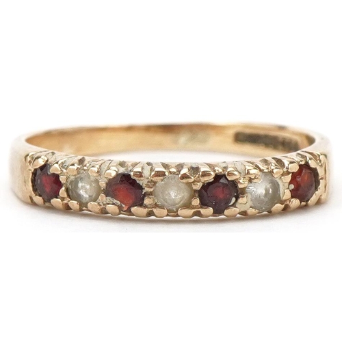 2276 - 9ct gold garnet and clear stone half eternity ring, sizes M, 1.5g