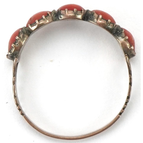 2282 - Antique unmarked silver cabochon coral five stone ring, size L, 0.9g